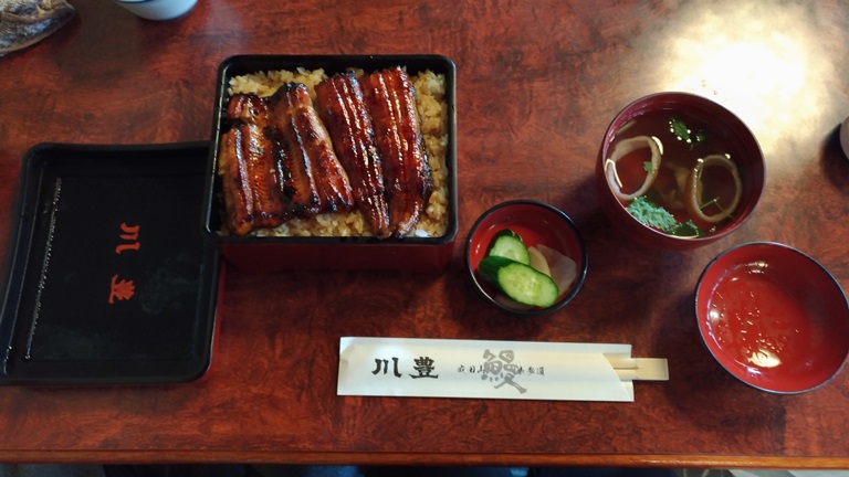 川豊本店で食べたうな重ときも吸
